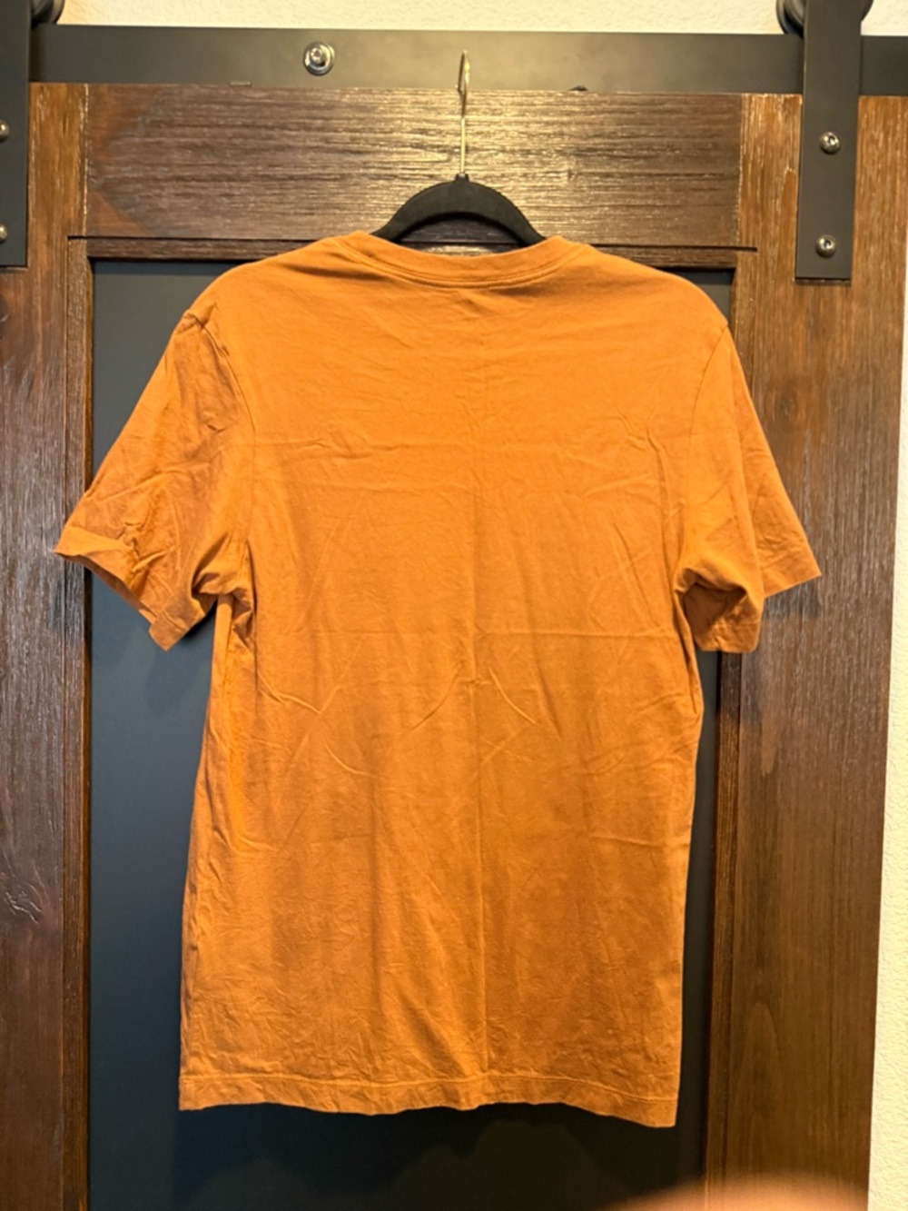 Nike Short Sleeve Tee in Rust Orange with White Swoosh - Picture 2 of 3